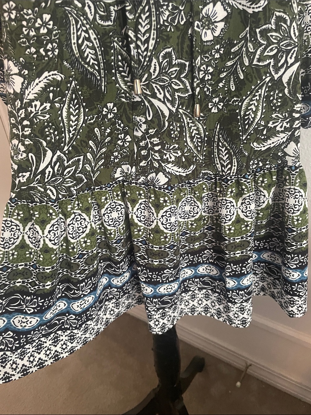 Rachel Zoe Olive & White Paisley Tie-Neck Long Sleeve Dress with Blue Border - Picture 3 of 5